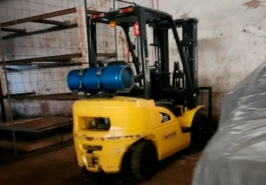 Equipamento Empilhadeira Hangcha, Modelo CPQD25-XRW22 GLP