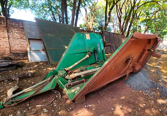 Implemento Agrícola Marchesan, Modelo Roçadeira Tatu RC2 4500
